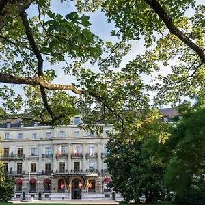 Metropole Hotel