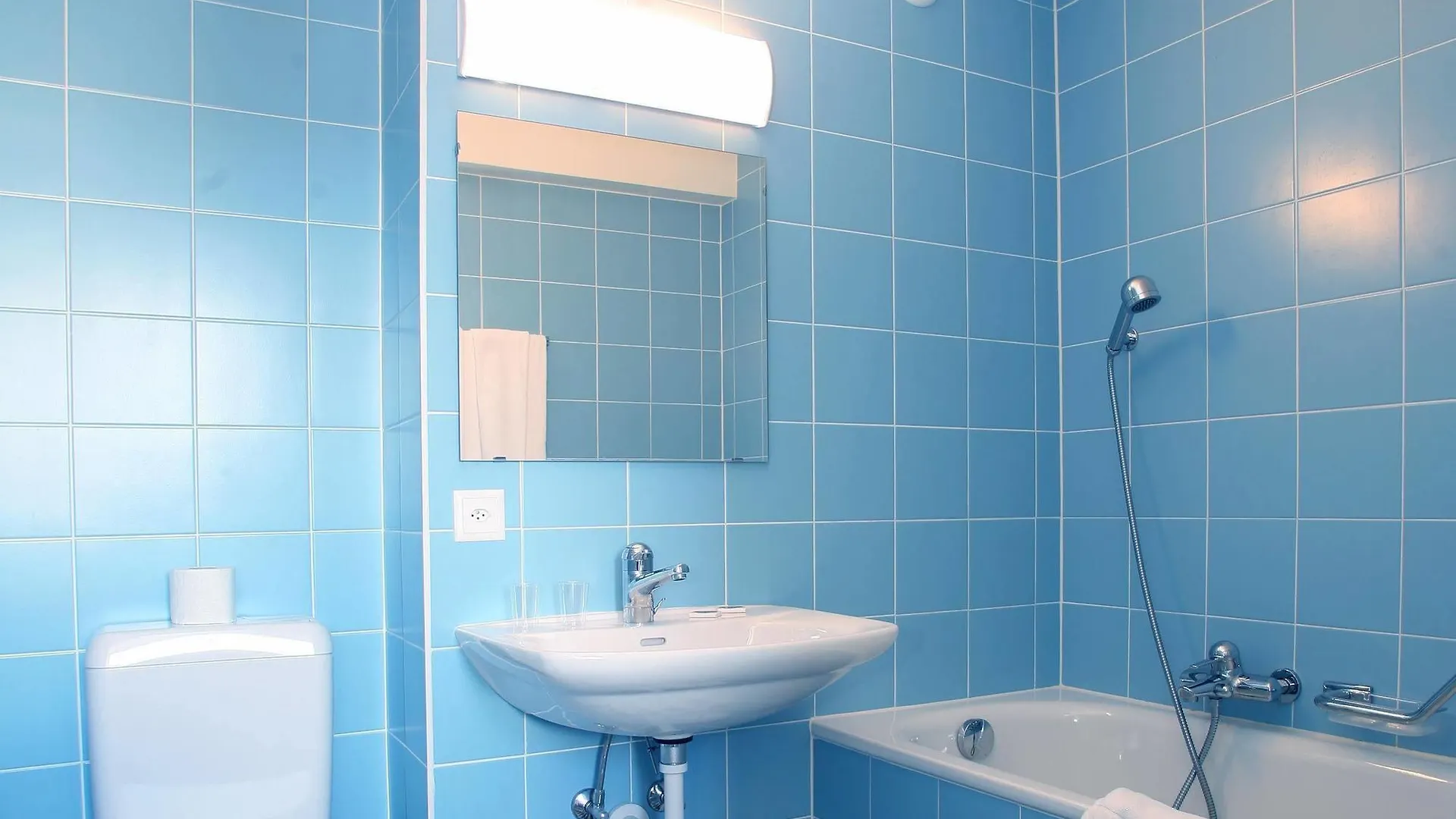 **  Hotel Lido Geneva Switzerland